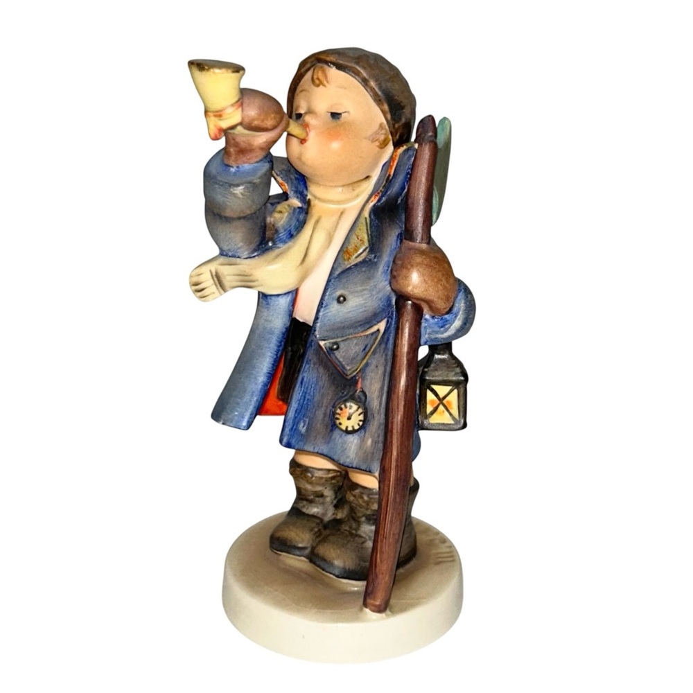 M.J.HUMMEL Hear Ye Hear Ye Boy blowing a horn Town crier Collectible Figurine